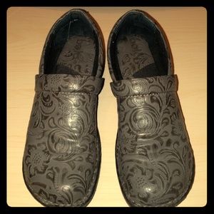 Bolo shoes